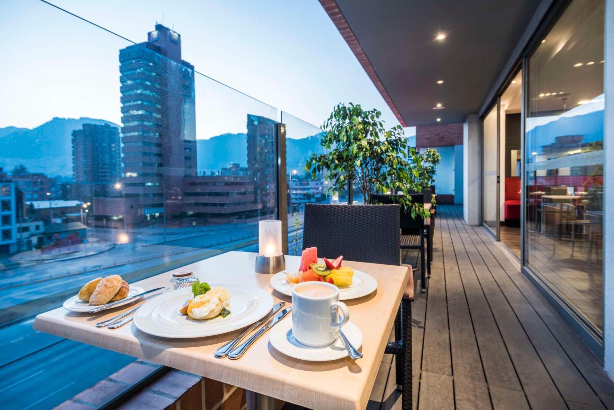 Готель Nh Bogota Urban 26 Royal Екстер'єр фото