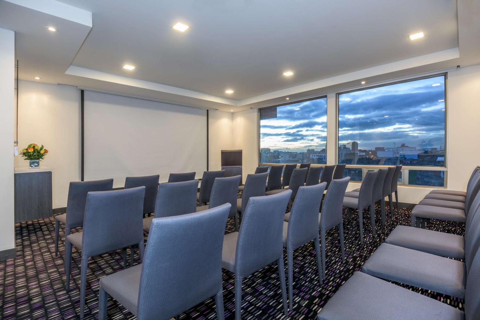 Готель Nh Bogota Urban 26 Royal Екстер'єр фото